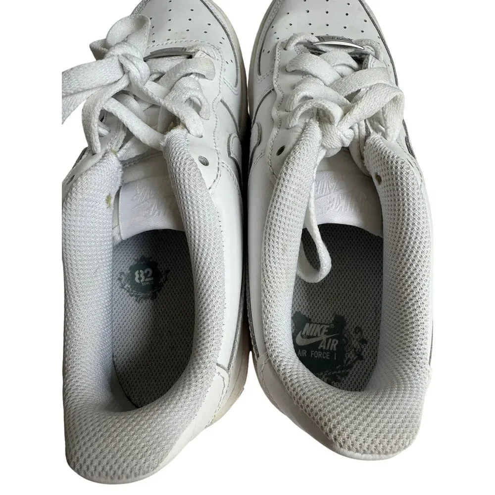 Nike Size 6Y Air Force 1 Low Top Sneakers Womens 7.5 Mens 6 Triple White Retro - Picture 10 of 13